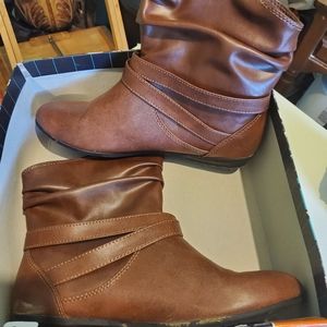 Womens Boots